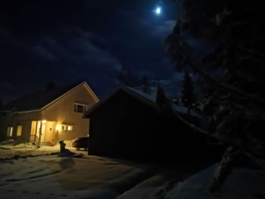 Mukava Mummonmoekki Maaseudun Rauhassa Villa Koivu Kültér fotó